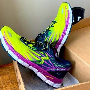 361 Degree Women’s Running Shoes Size 7.5